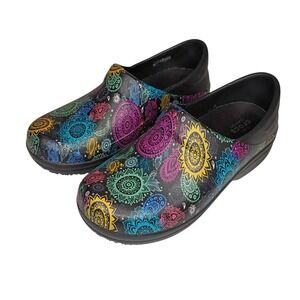Crocs Clogs Womens 6  Comfort Neria Pro II Graphic Multicolor Slip On Work Shoes
